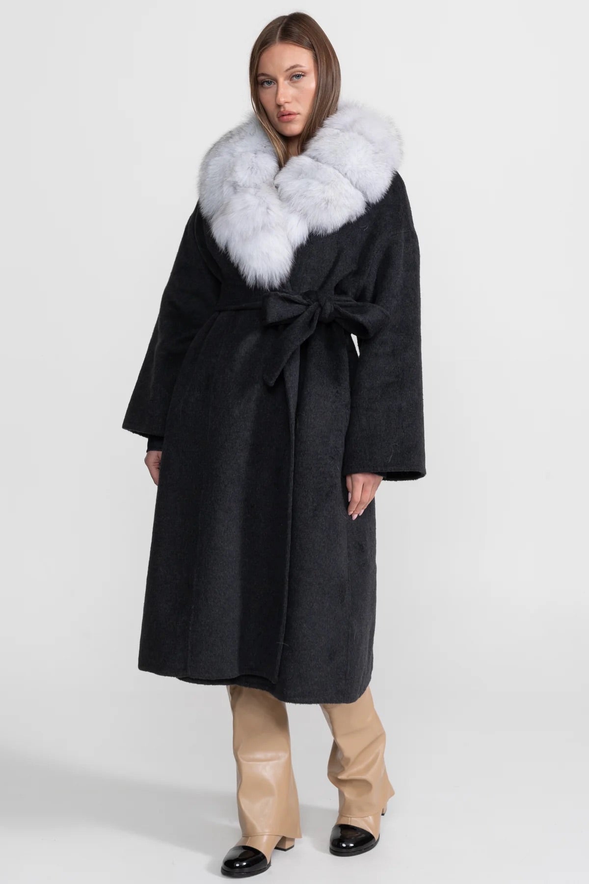 Wool Wrap Coat with Fox Fur Collar And Tie Belt – Black/Gray