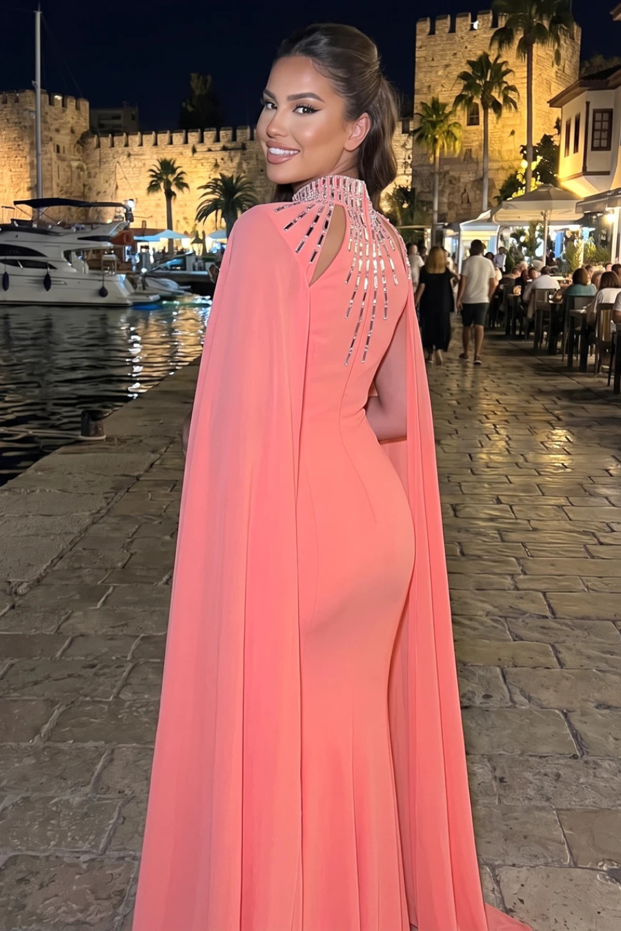 Stellina Yıldız Taş İşlemeli Uzun Elbise