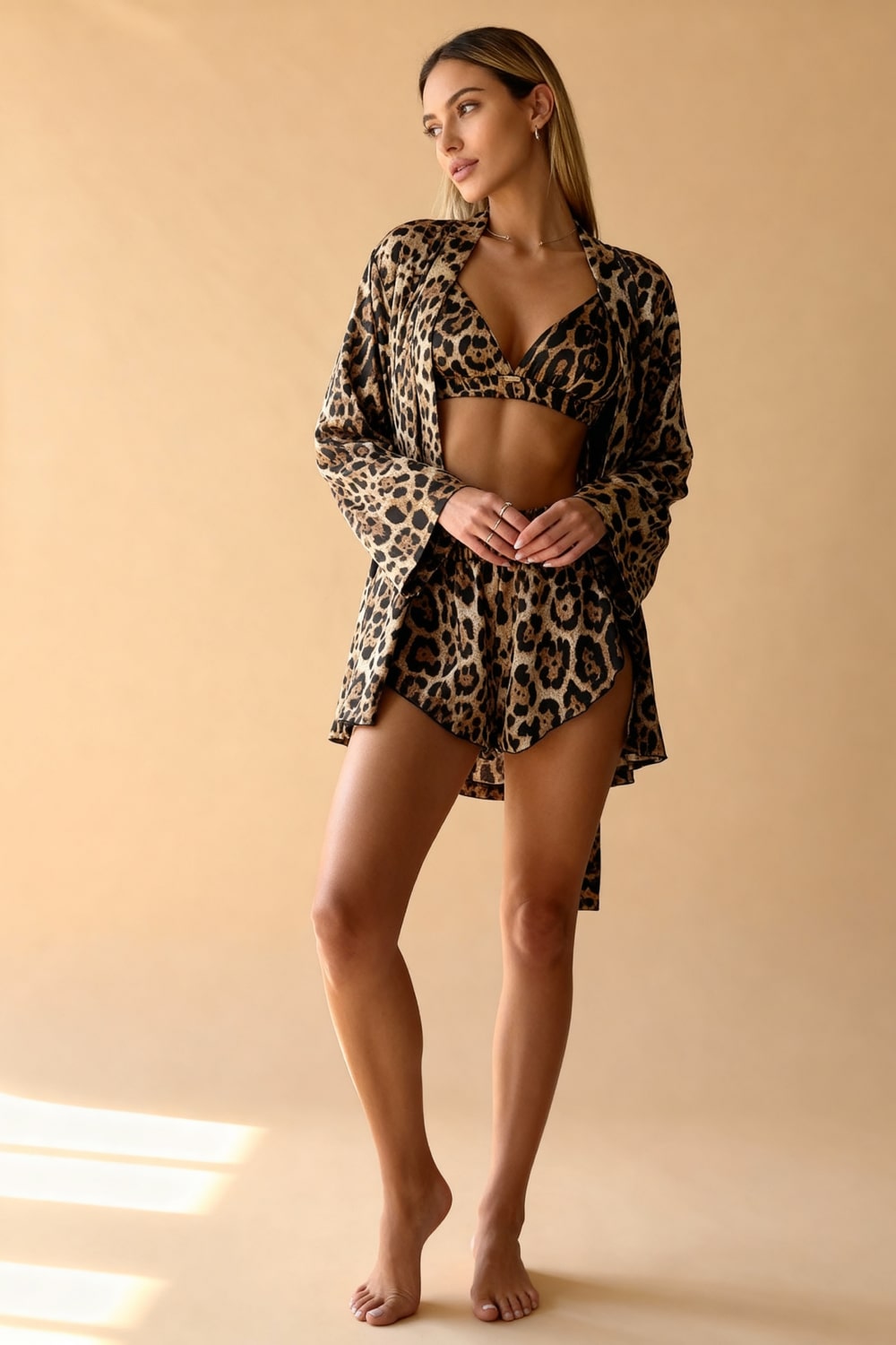 leopar desenli saten 3 parçalı pijama takımı Felina, görsel 3