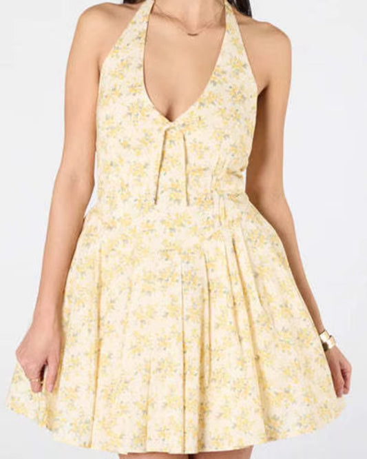 Halter Yaka Pileli Çiçekli Mini Elbise