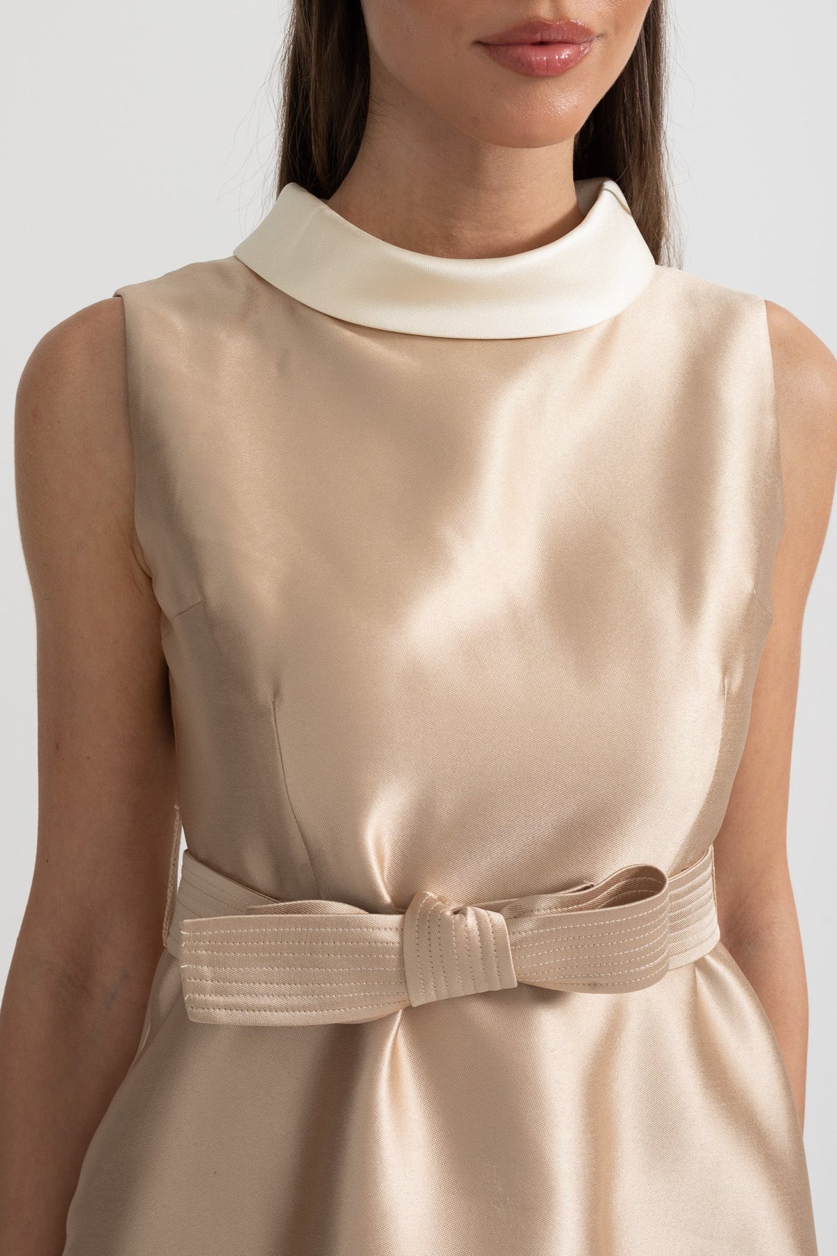 Satin Dress With Contrasting White Collar And Coordinated Matching Bow Belt - Beige