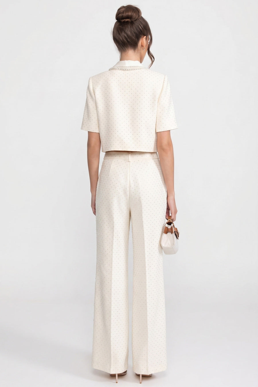 Short-Sleeve Embellished Tweed Cropped Jacket With Crystal Collar - Ivoire
