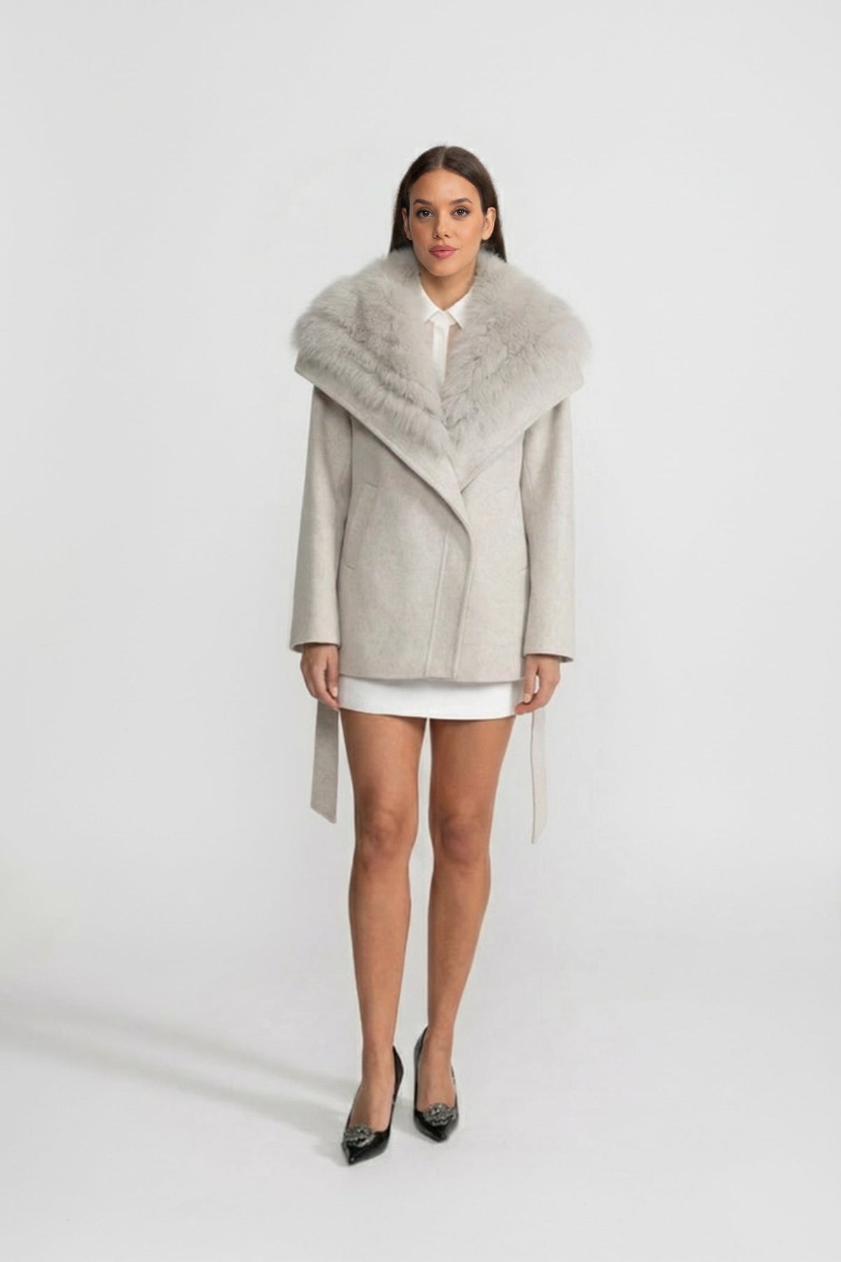 Wool Coat with Oversized Fur Collar And Belt - Light Grey