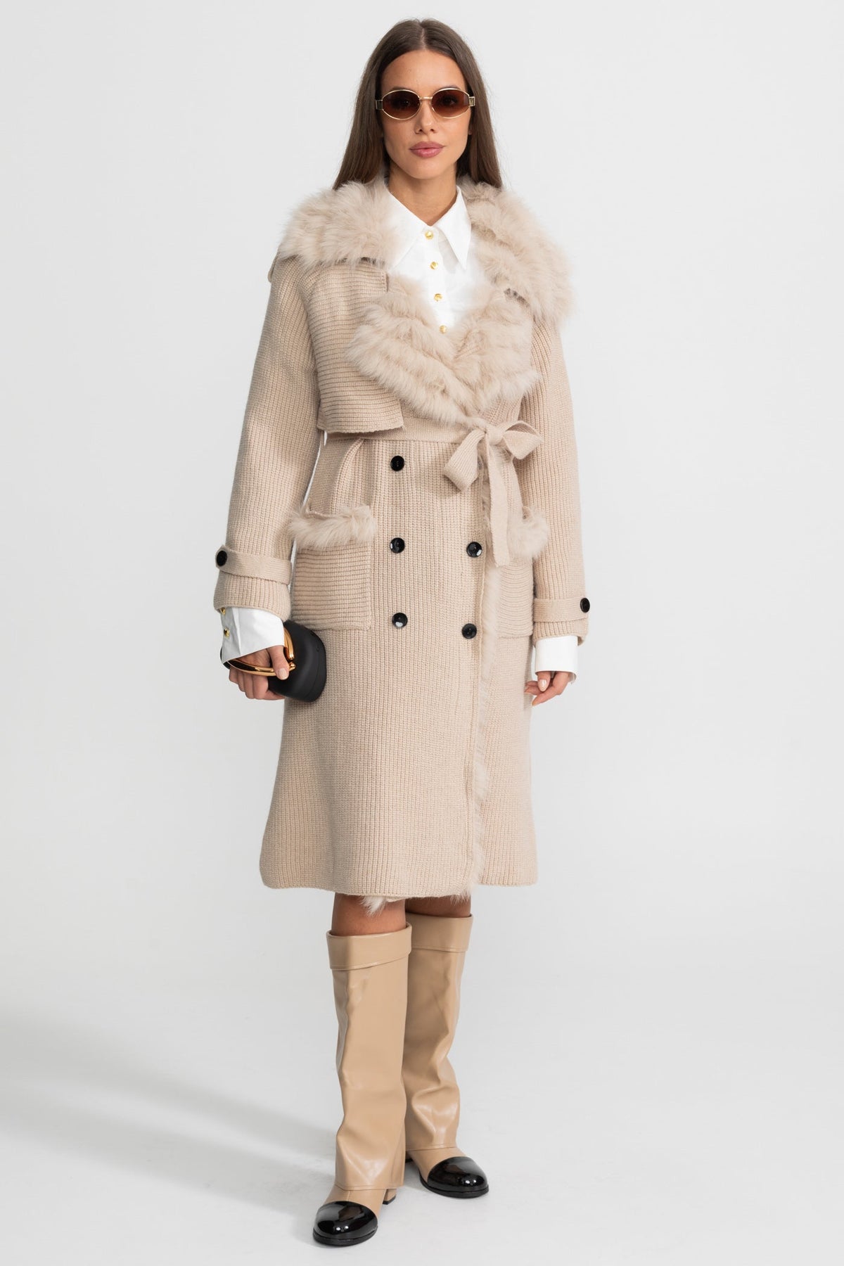 Double-Breasted Wool Knit Overcoat With Fur Trim – Beige