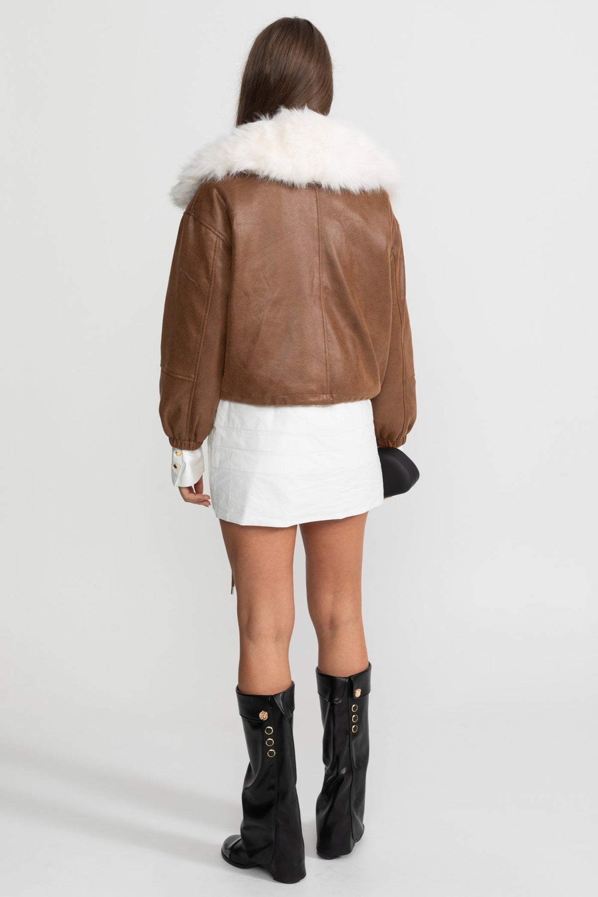 Cropped Suede Jacket With Faux Fur Collar – Brown