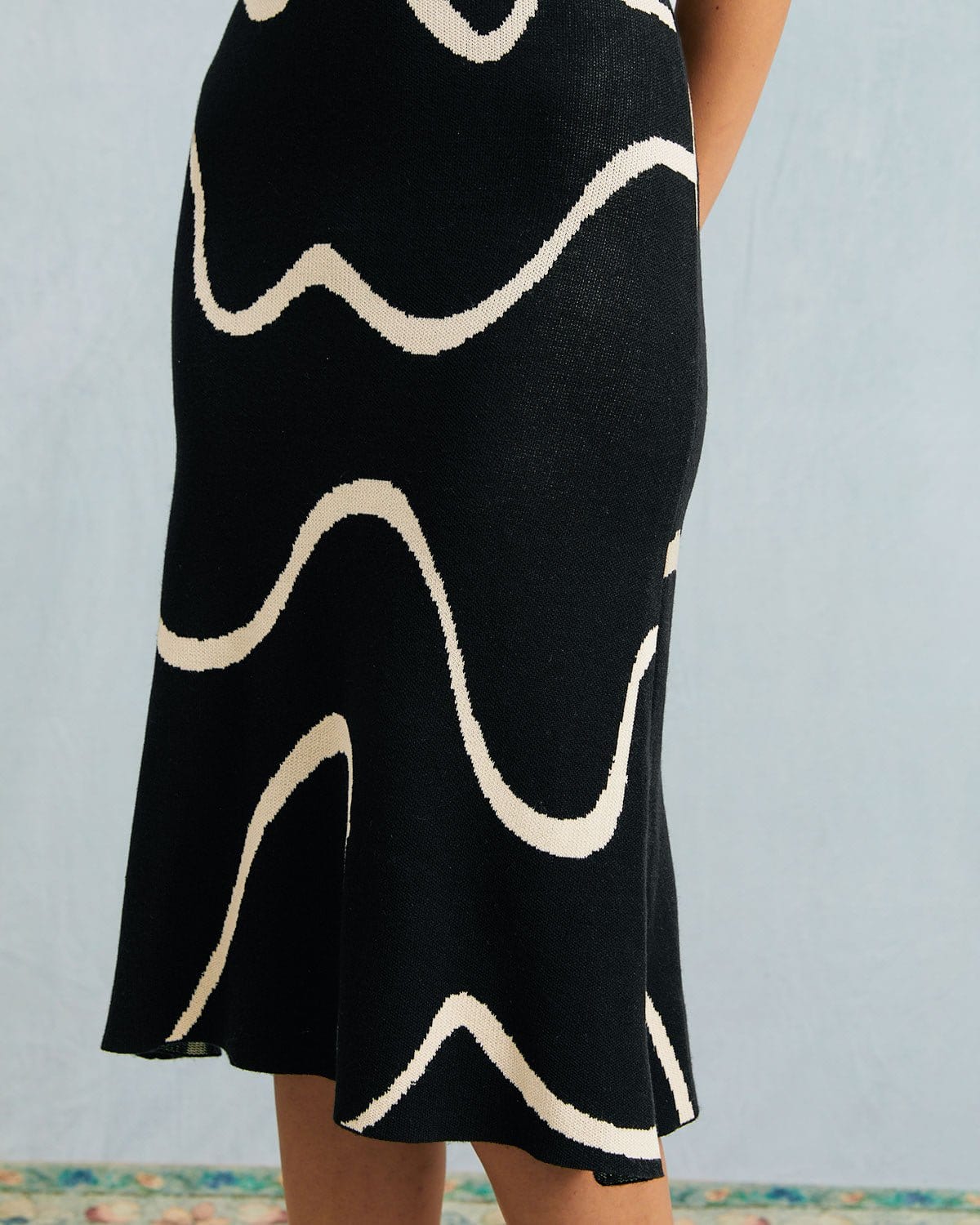 Detaylı Balık Etek Örgü Midi Elbise